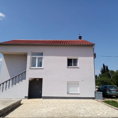 Luka Daire Galovac  Dış mekan fotoğraf