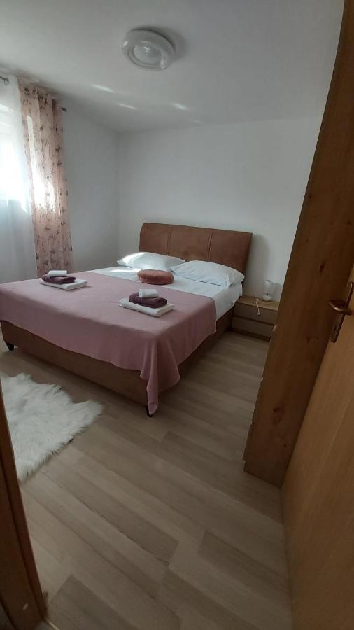 Luka Daire Galovac  Dış mekan fotoğraf